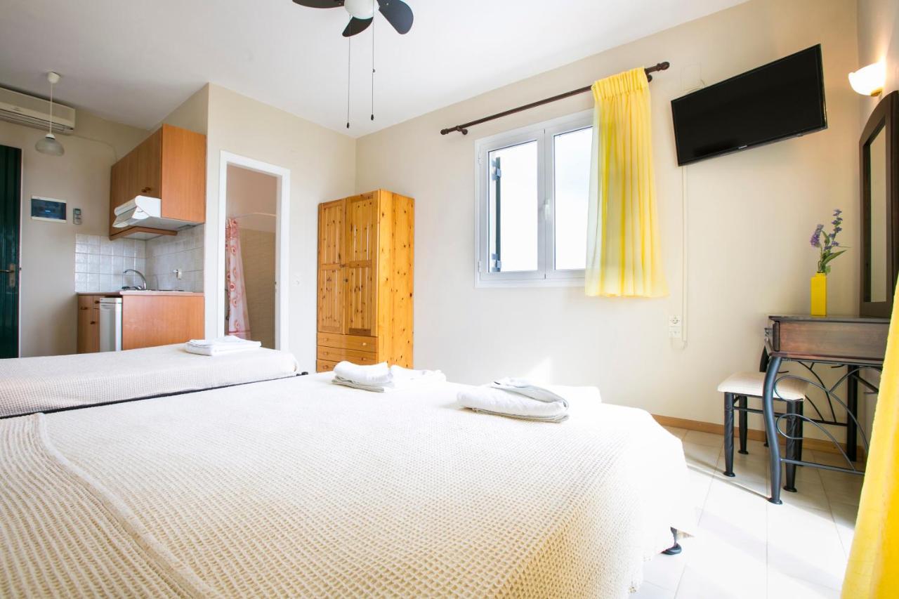 סבורונטה Irena Studios & Apartments מראה חיצוני תמונה
