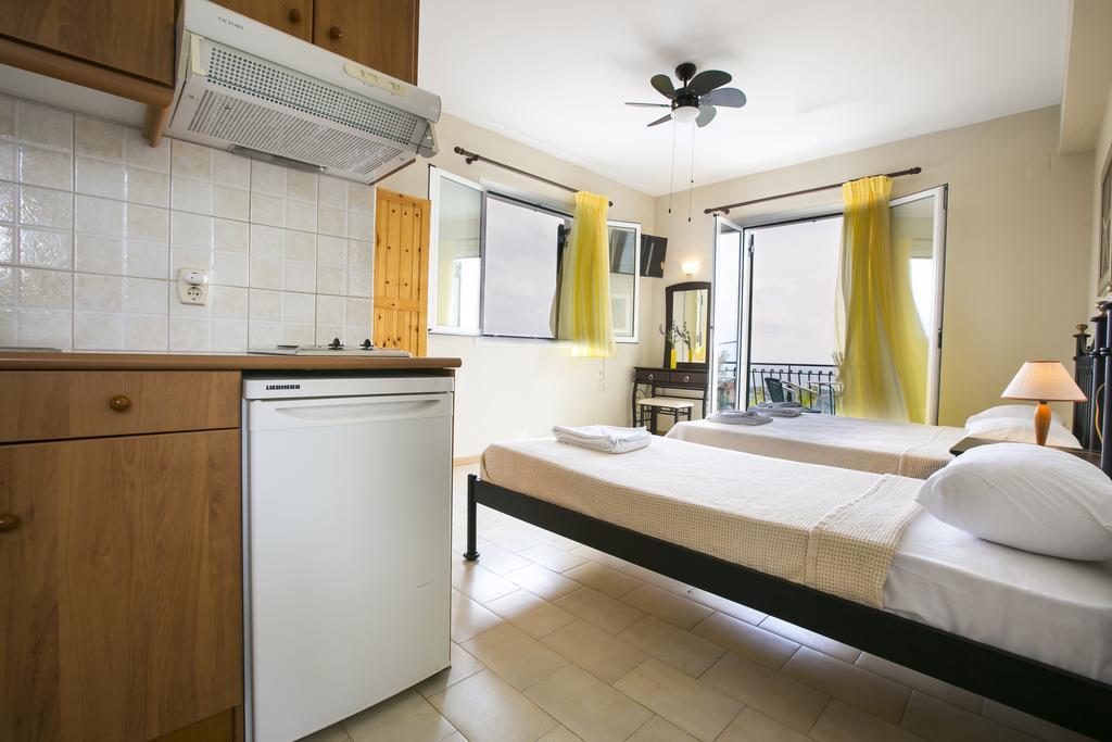 סבורונטה Irena Studios & Apartments מראה חיצוני תמונה